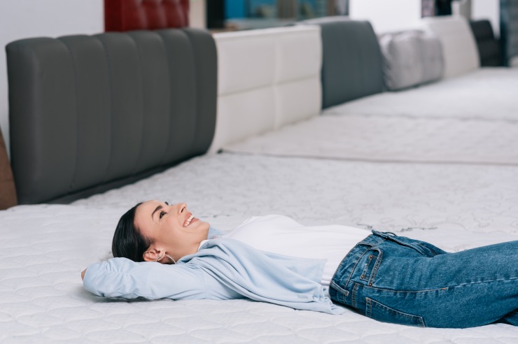 Is There a Minimum Order for Mattress Manufacture at Redwood?